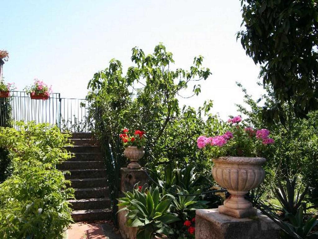 Baglio Delle Rose Bed and Breakfast Giarre Exteriör bild