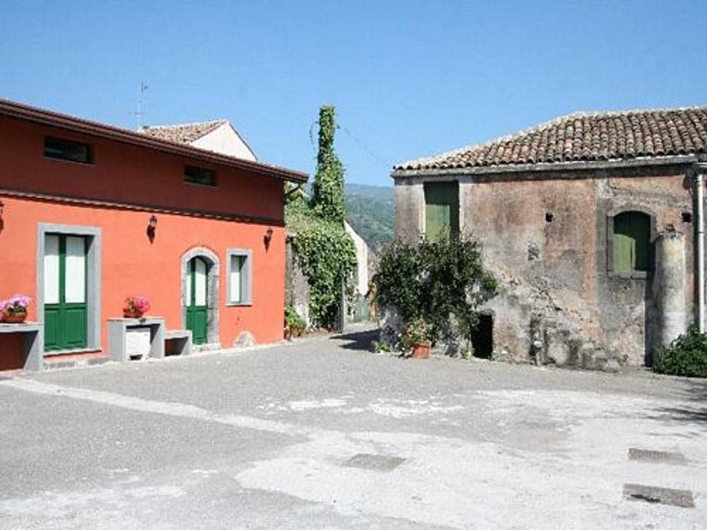 Baglio Delle Rose Bed and Breakfast Giarre Exteriör bild